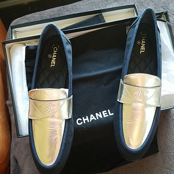 CHANEL Loafers - Picture 10 of 14
